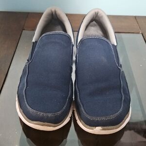 Skecher's EUC Men's Casual Slip-On Shoes in Navy • Size 10.5